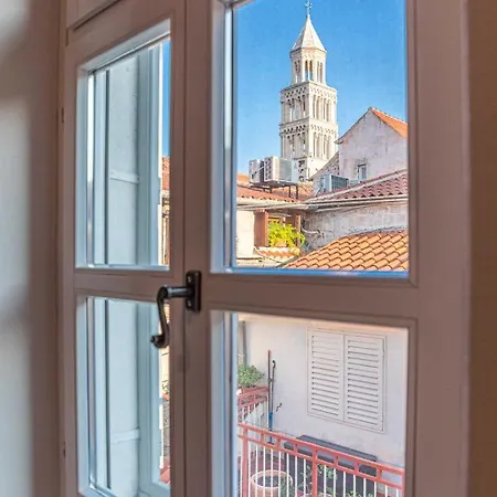 Within Ancient Walls * Split