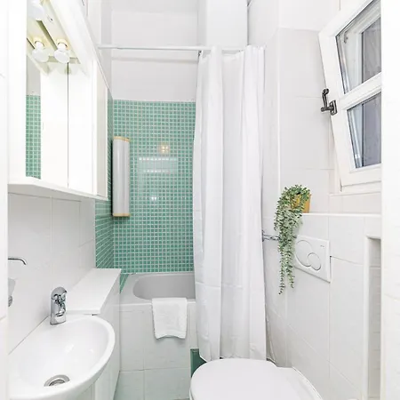 Within Ancient Walls * Split