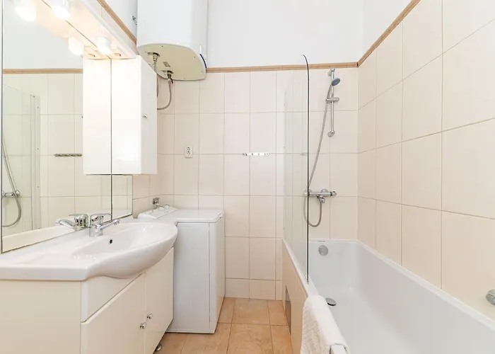 公寓 Within Ancient Walls *