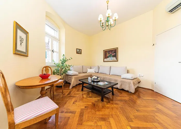 Appartement Within Ancient Walls Split